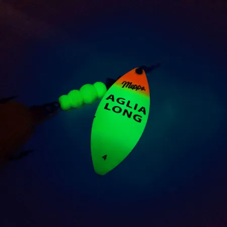 Mepps Aglia Long 4 Dressed Spinner, Fluo, 17g, Bucktail, #10380