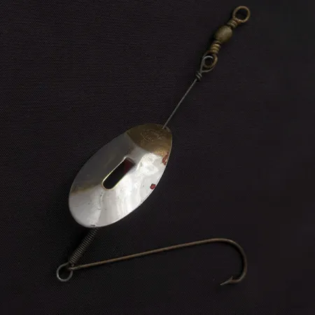 Lucky Strike June Bug, 7g, nikkel/messing/rood, Spinner #22465