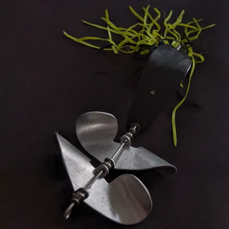 Strike King Timber King, zwart/geel, 14g, Anti-wier Lepel Buzzbait #23269