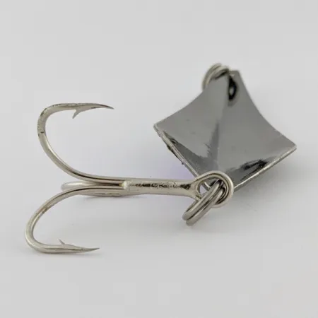 Rebel Arrowhead, zwart/paars, 17g, lepel #24240