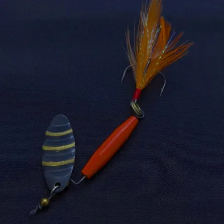 Worth #301, 9g rood/zwart/goud, spinner #24357