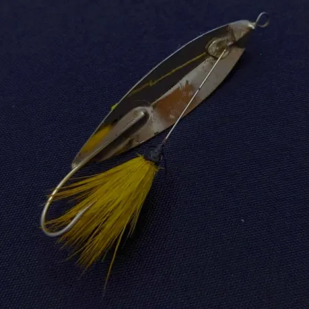 Marathon Weedless Spoon, Goud, 6 g, Bucktail, #24597
