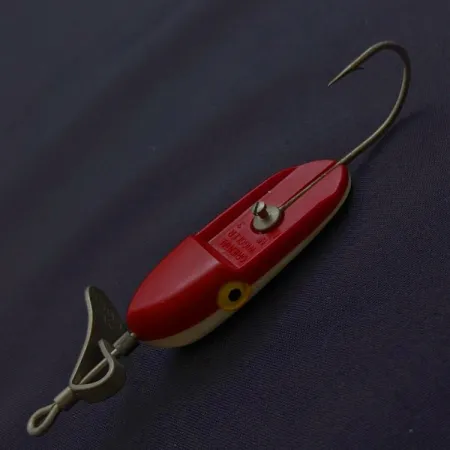 AL. Foss Oriental Wiggler No 4, rood/wit, 14 g, spinner, #24641