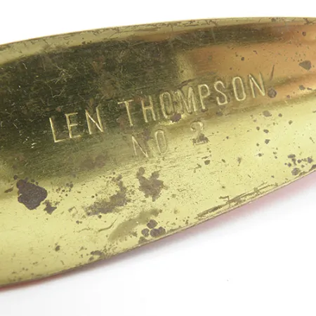 Len Thompson #2, 28g Rood / Zwart / Messing, Lepel #2243