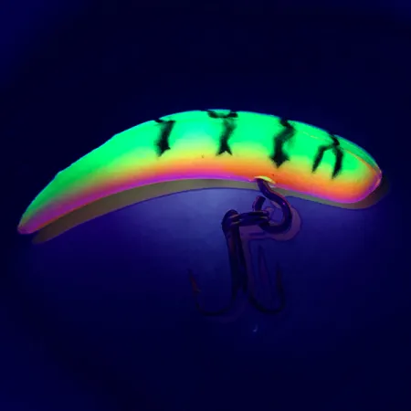 Yakima Bait FlatFish F4 UV Plug, Fire Tiger, 1.7g, UV, #6361