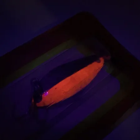 Luhr Jensen Little Jewel Lepel, Hammered Brass / Red, 7g, UV, #8789